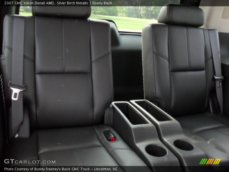 Silver Birch Metallic / Ebony Black 2007 GMC Yukon Denali AWD