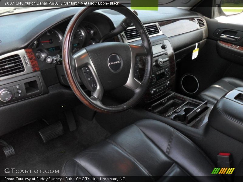 Silver Birch Metallic / Ebony Black 2007 GMC Yukon Denali AWD