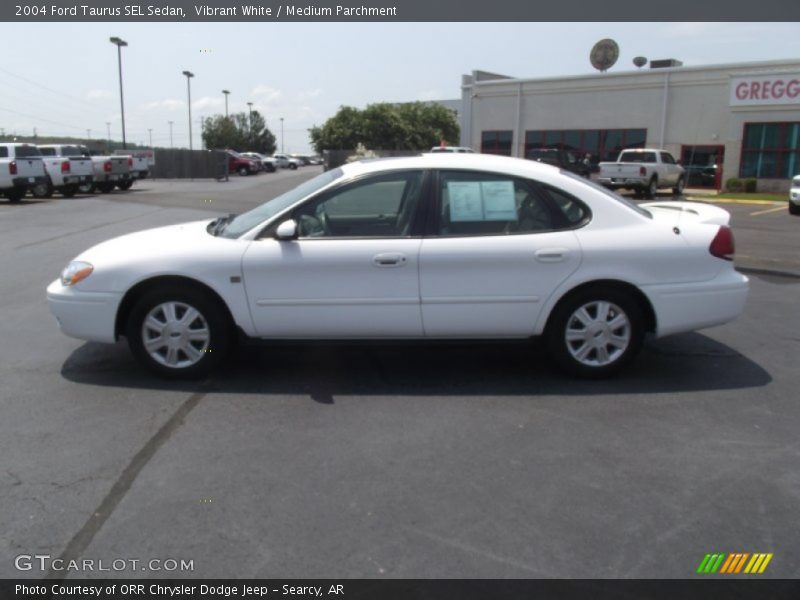 Vibrant White / Medium Parchment 2004 Ford Taurus SEL Sedan