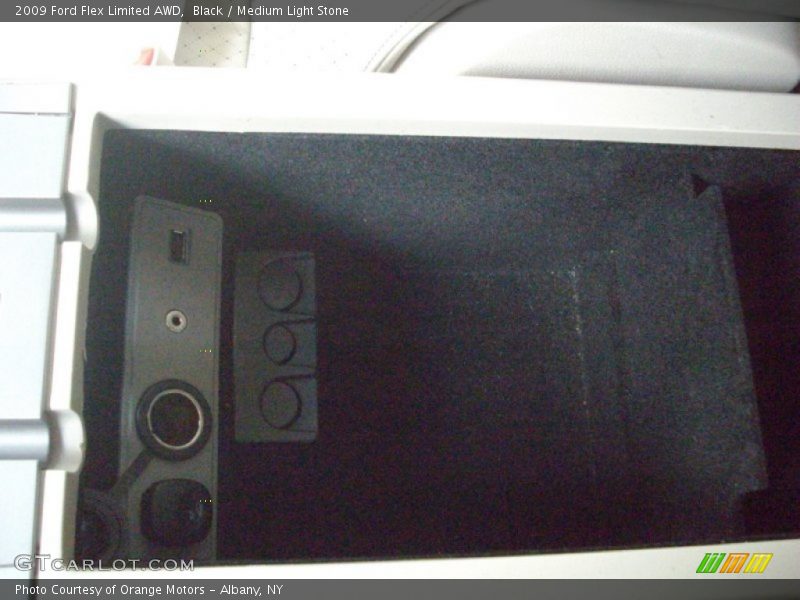 Black / Medium Light Stone 2009 Ford Flex Limited AWD