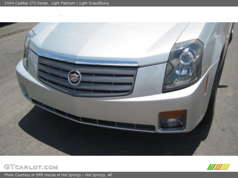 Light Platinum / Light Gray/Ebony 2004 Cadillac CTS Sedan