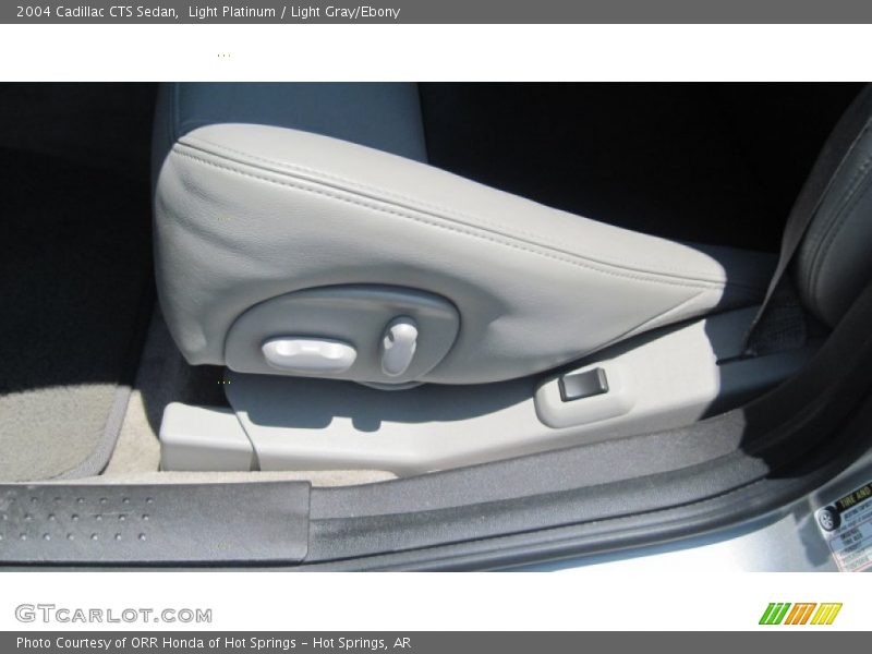 Light Platinum / Light Gray/Ebony 2004 Cadillac CTS Sedan