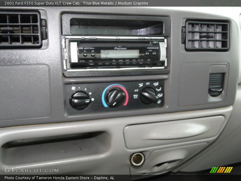 True Blue Metallic / Medium Graphite 2001 Ford F350 Super Duty XLT Crew Cab