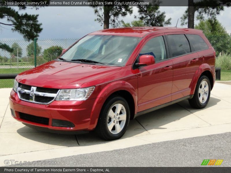 Front 3/4 View of 2009 Journey SXT