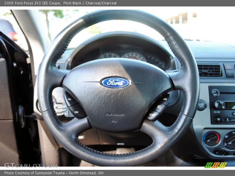 Pitch Black / Charcoal/Charcoal 2005 Ford Focus ZX3 SES Coupe