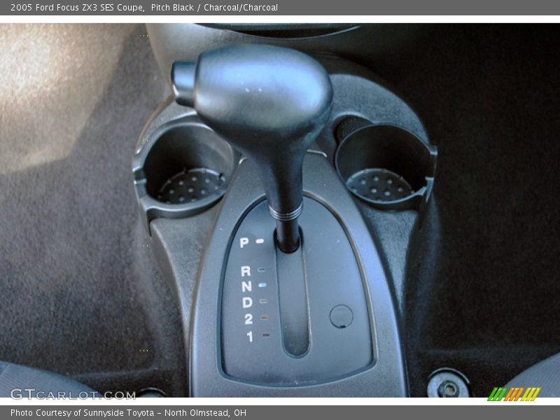 Pitch Black / Charcoal/Charcoal 2005 Ford Focus ZX3 SES Coupe