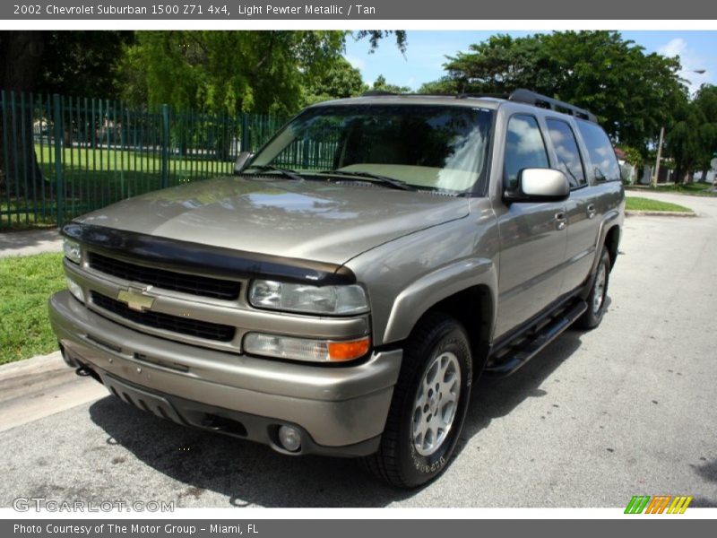 Light Pewter Metallic / Tan 2002 Chevrolet Suburban 1500 Z71 4x4