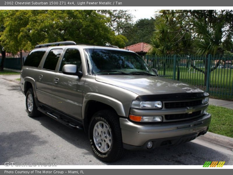 Light Pewter Metallic / Tan 2002 Chevrolet Suburban 1500 Z71 4x4