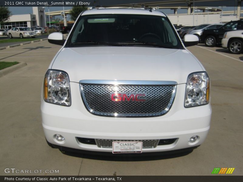 Summit White / Ebony 2011 GMC Yukon Denali