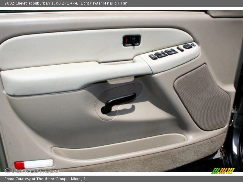 Light Pewter Metallic / Tan 2002 Chevrolet Suburban 1500 Z71 4x4