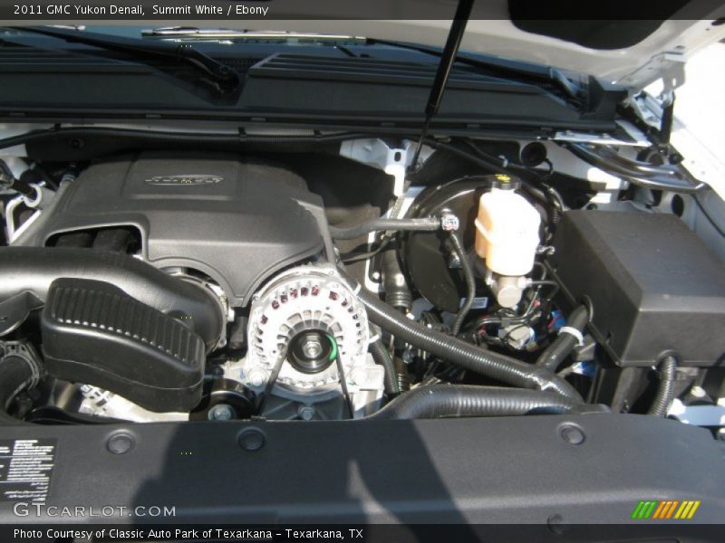 Summit White / Ebony 2011 GMC Yukon Denali