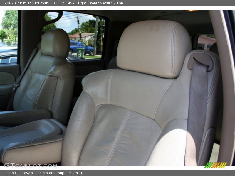 Light Pewter Metallic / Tan 2002 Chevrolet Suburban 1500 Z71 4x4