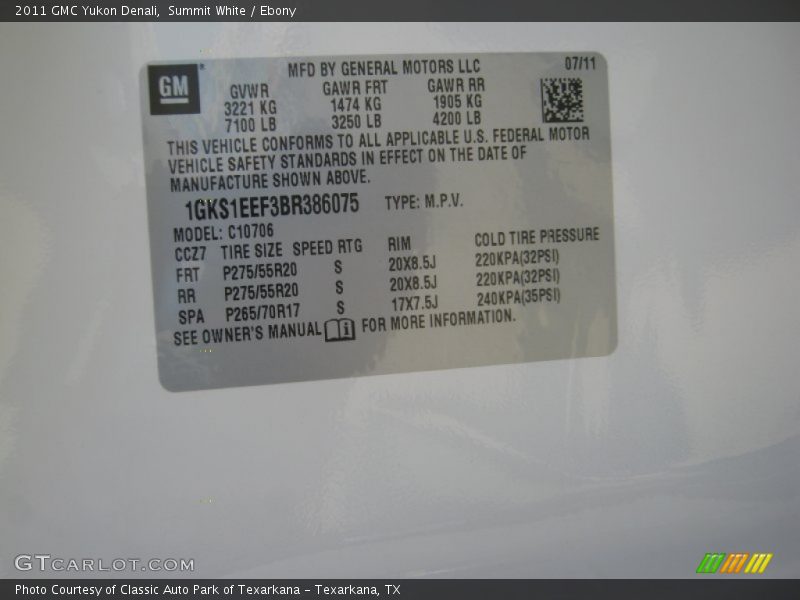 Summit White / Ebony 2011 GMC Yukon Denali