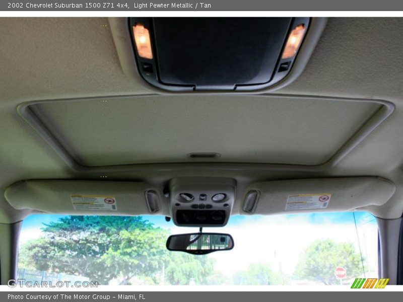 Light Pewter Metallic / Tan 2002 Chevrolet Suburban 1500 Z71 4x4