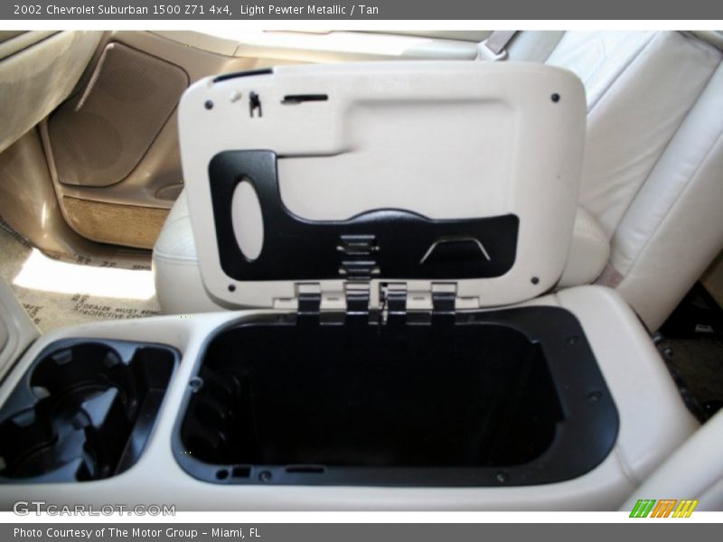 Light Pewter Metallic / Tan 2002 Chevrolet Suburban 1500 Z71 4x4