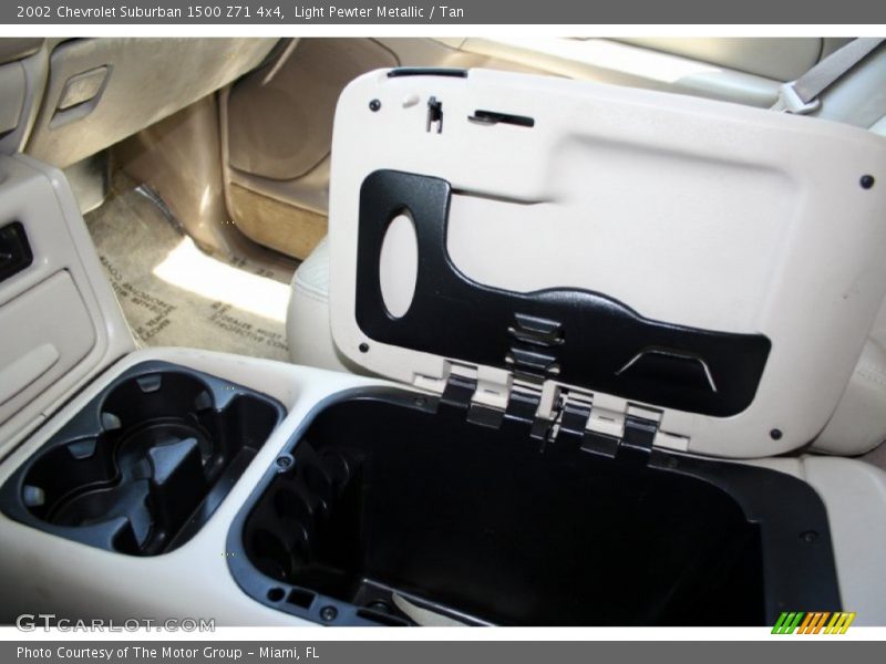 Light Pewter Metallic / Tan 2002 Chevrolet Suburban 1500 Z71 4x4