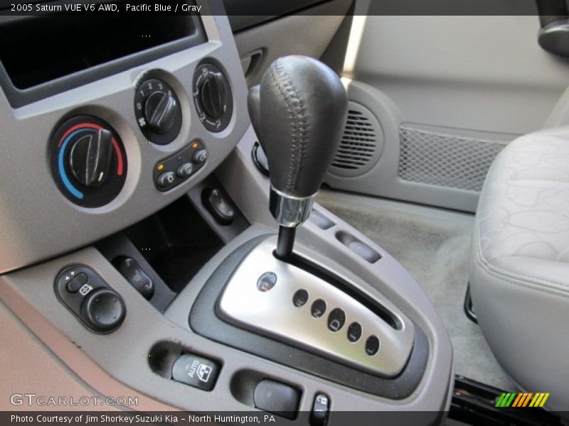 Pacific Blue / Gray 2005 Saturn VUE V6 AWD