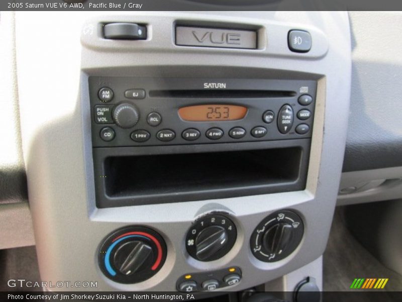 Pacific Blue / Gray 2005 Saturn VUE V6 AWD