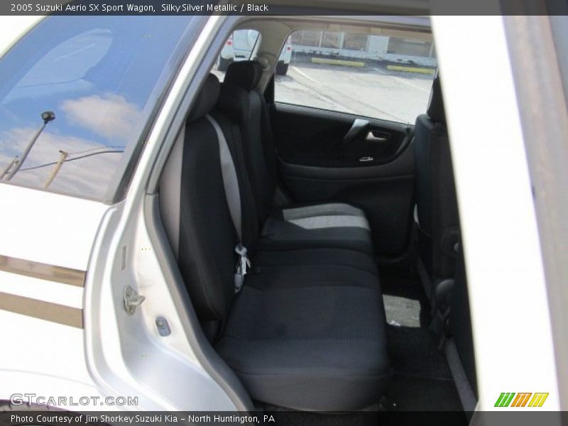 Silky Silver Metallic / Black 2005 Suzuki Aerio SX Sport Wagon