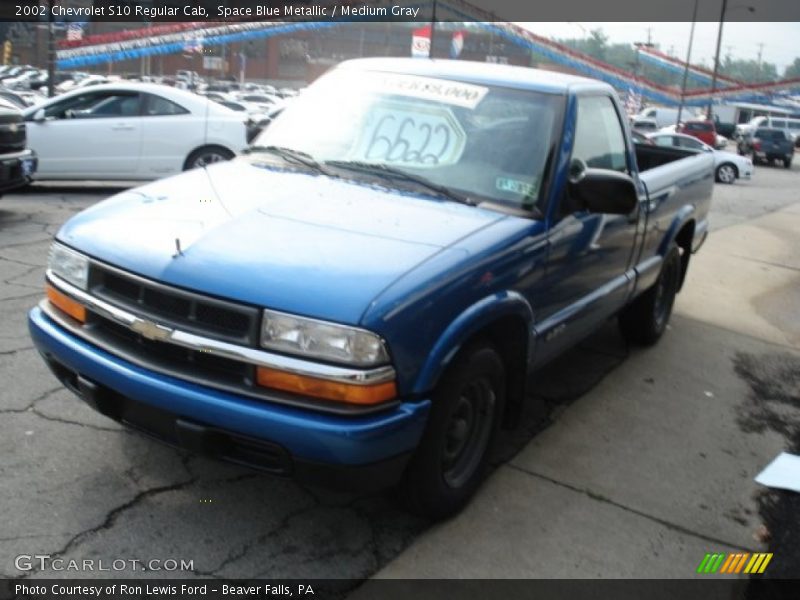 Space Blue Metallic / Medium Gray 2002 Chevrolet S10 Regular Cab
