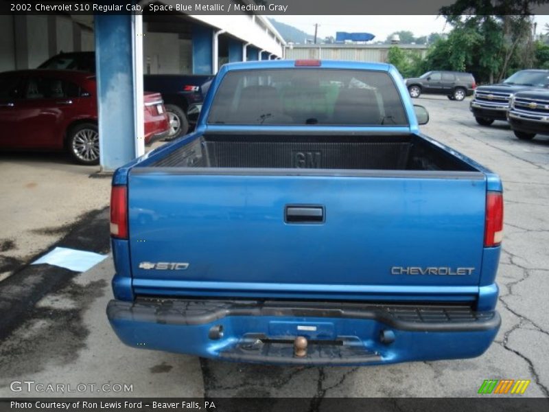 Space Blue Metallic / Medium Gray 2002 Chevrolet S10 Regular Cab