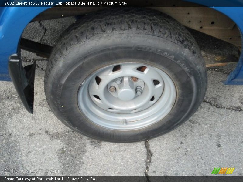 Space Blue Metallic / Medium Gray 2002 Chevrolet S10 Regular Cab