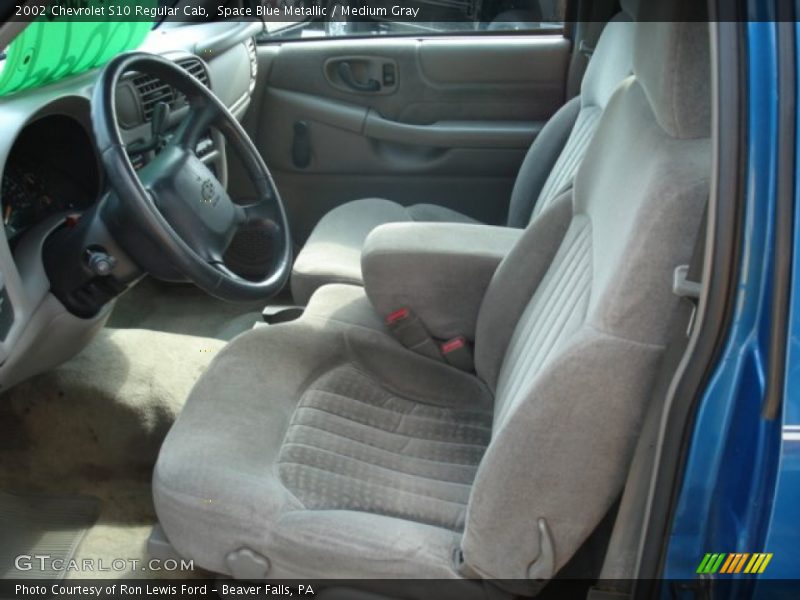 Space Blue Metallic / Medium Gray 2002 Chevrolet S10 Regular Cab