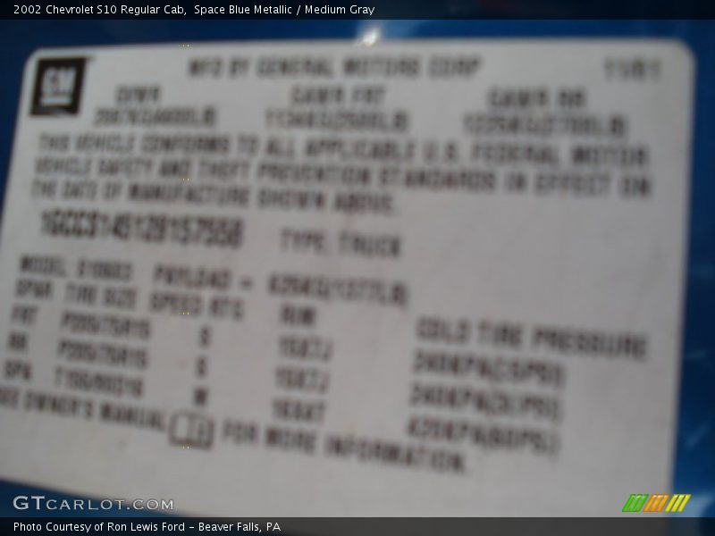 Space Blue Metallic / Medium Gray 2002 Chevrolet S10 Regular Cab