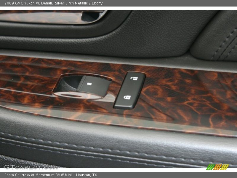 Silver Birch Metallic / Ebony 2009 GMC Yukon XL Denali