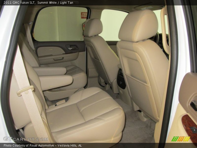 Summit White / Light Tan 2011 GMC Yukon SLT