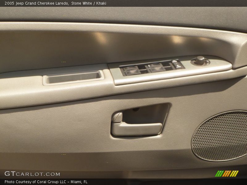 Stone White / Khaki 2005 Jeep Grand Cherokee Laredo