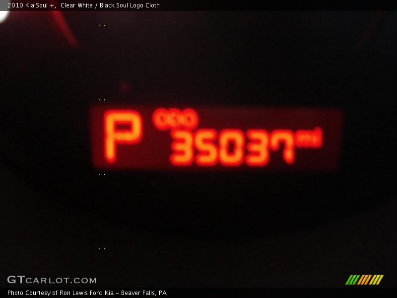 Clear White / Black Soul Logo Cloth 2010 Kia Soul +