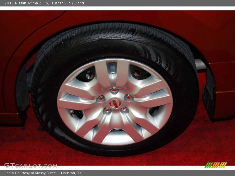 Tuscan Sun / Blond 2011 Nissan Altima 2.5 S