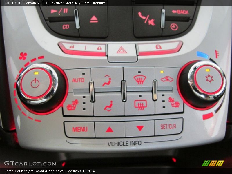 Quicksilver Metallic / Light Titanium 2011 GMC Terrain SLE