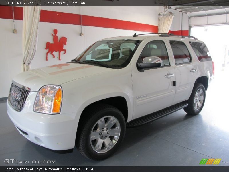 Summit White / Light Tan 2011 GMC Yukon SLT