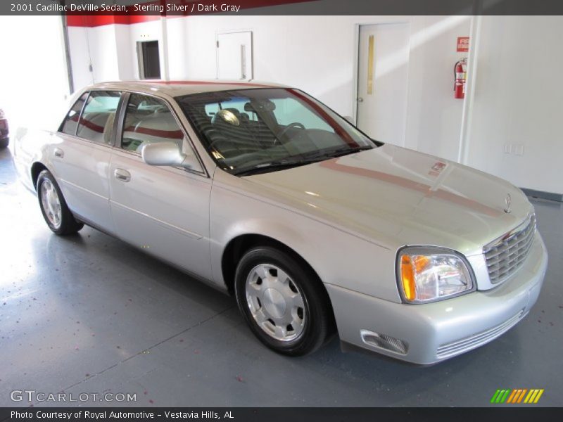 Sterling Silver / Dark Gray 2001 Cadillac DeVille Sedan