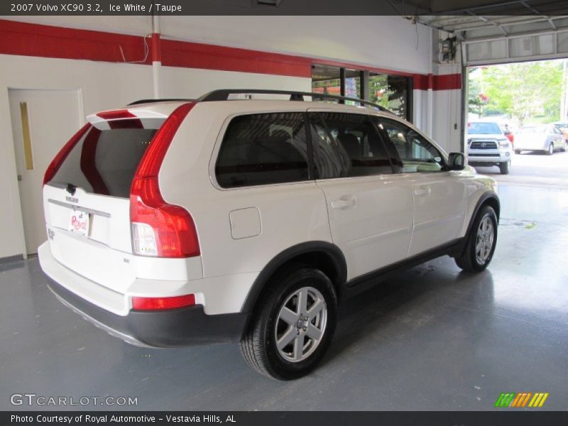 Ice White / Taupe 2007 Volvo XC90 3.2
