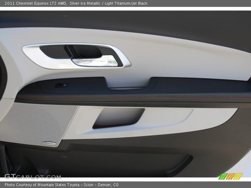 Silver Ice Metallic / Light Titanium/Jet Black 2011 Chevrolet Equinox LTZ AWD