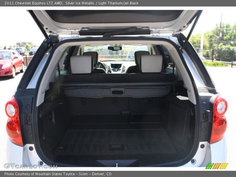 Silver Ice Metallic / Light Titanium/Jet Black 2011 Chevrolet Equinox LTZ AWD
