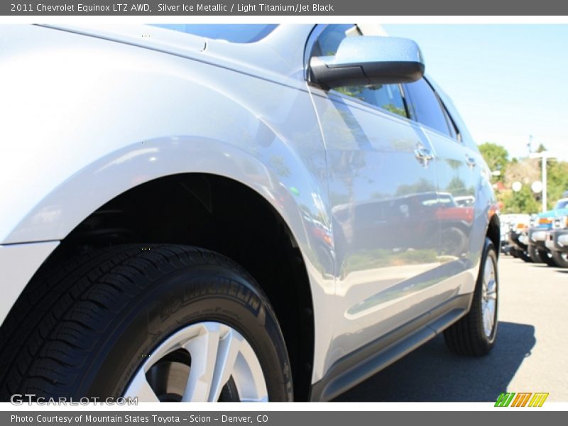 Silver Ice Metallic / Light Titanium/Jet Black 2011 Chevrolet Equinox LTZ AWD