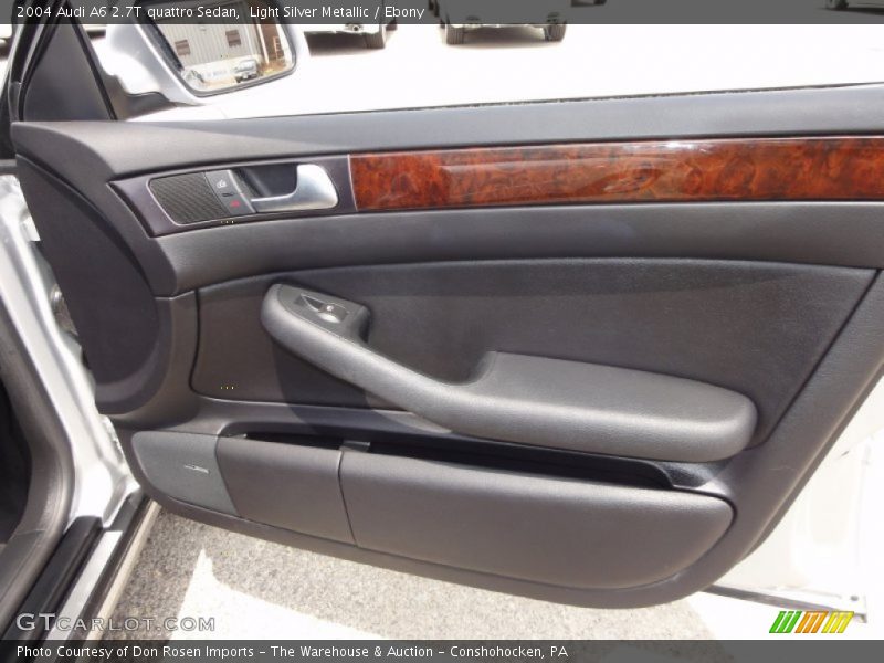 Door Panel of 2004 A6 2.7T quattro Sedan