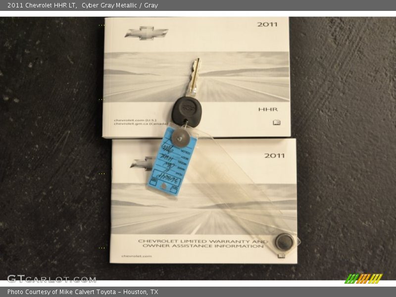Cyber Gray Metallic / Gray 2011 Chevrolet HHR LT