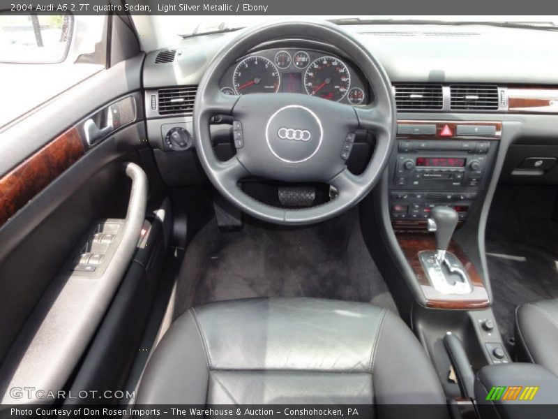 Dashboard of 2004 A6 2.7T quattro Sedan