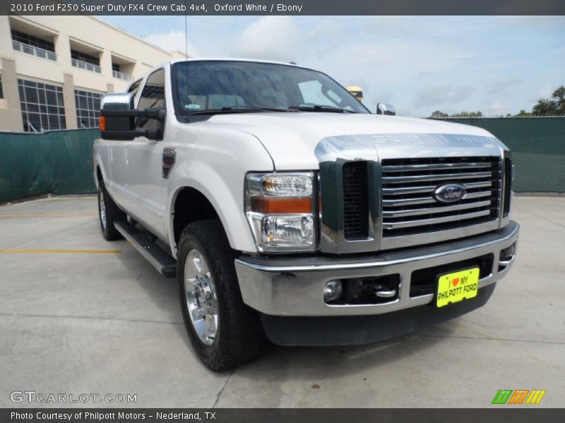 Oxford White / Ebony 2010 Ford F250 Super Duty FX4 Crew Cab 4x4