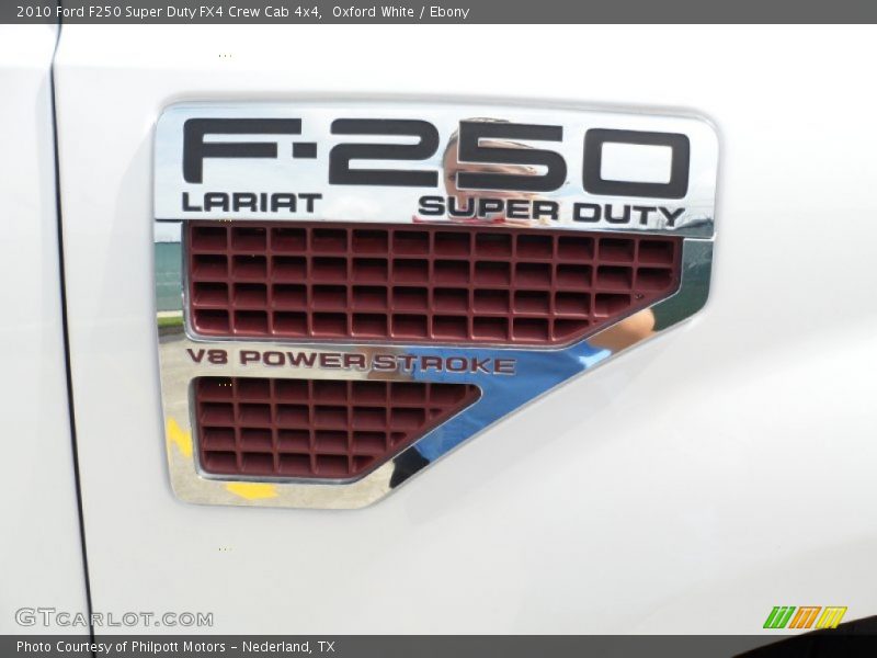 Oxford White / Ebony 2010 Ford F250 Super Duty FX4 Crew Cab 4x4