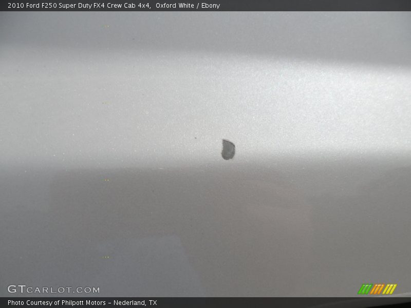 Oxford White / Ebony 2010 Ford F250 Super Duty FX4 Crew Cab 4x4