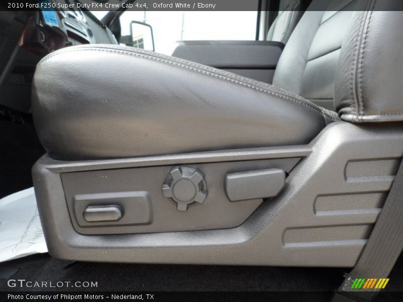 Oxford White / Ebony 2010 Ford F250 Super Duty FX4 Crew Cab 4x4