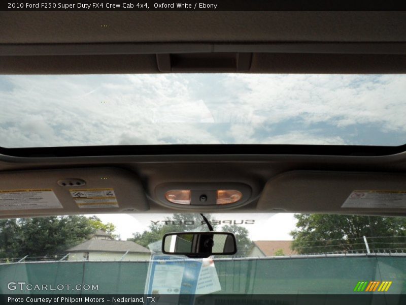 Oxford White / Ebony 2010 Ford F250 Super Duty FX4 Crew Cab 4x4