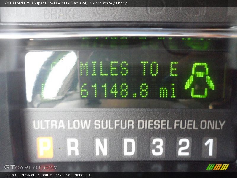 Oxford White / Ebony 2010 Ford F250 Super Duty FX4 Crew Cab 4x4