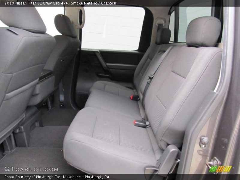  2010 Titan SE Crew Cab 4x4 Charcoal Interior
